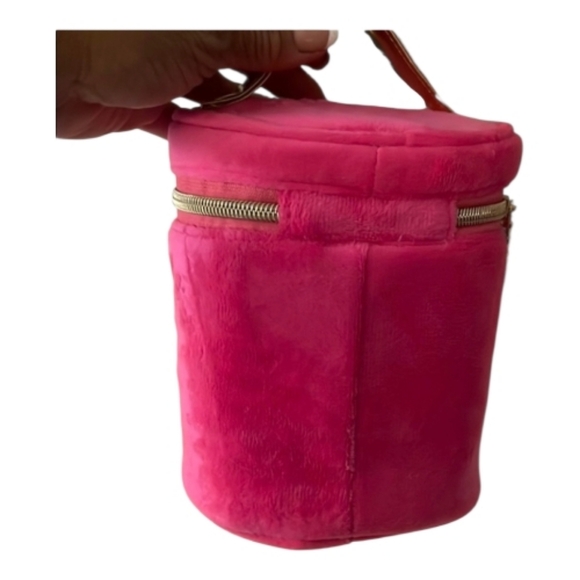 Juicy Couture Hot Pink Velvet Cosmetic Case - Picture 2 of 3